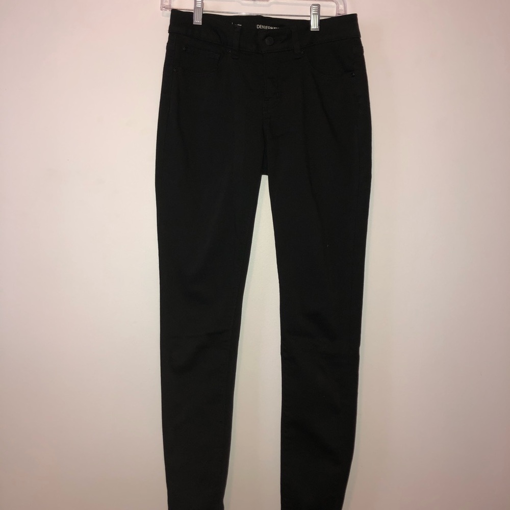 Black skinny jeans